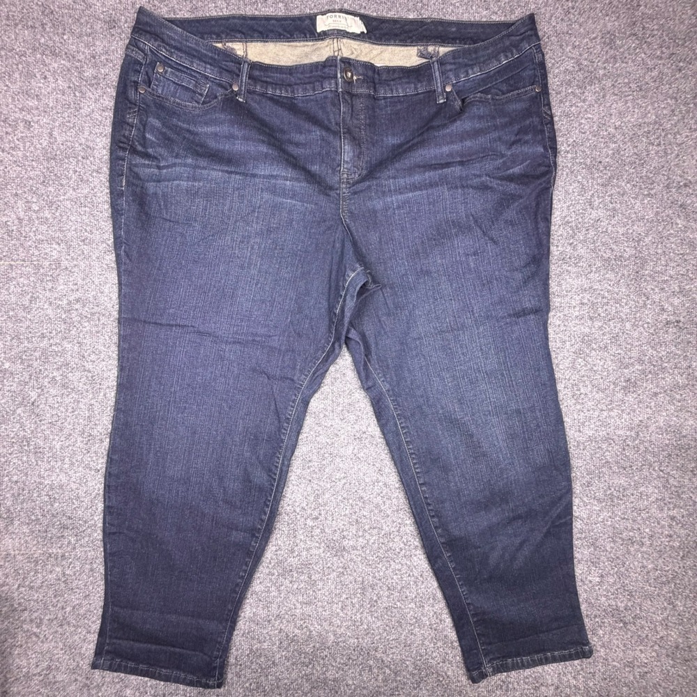 Torrid Boyfriend Straight Clean Dark Wash Jeans Womens 28S Plus Size New NWT